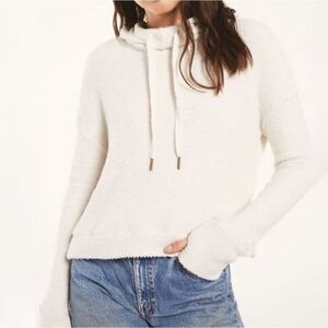 Z Supply Women's Bone Long Sleeve Kacey Feather Hoodie